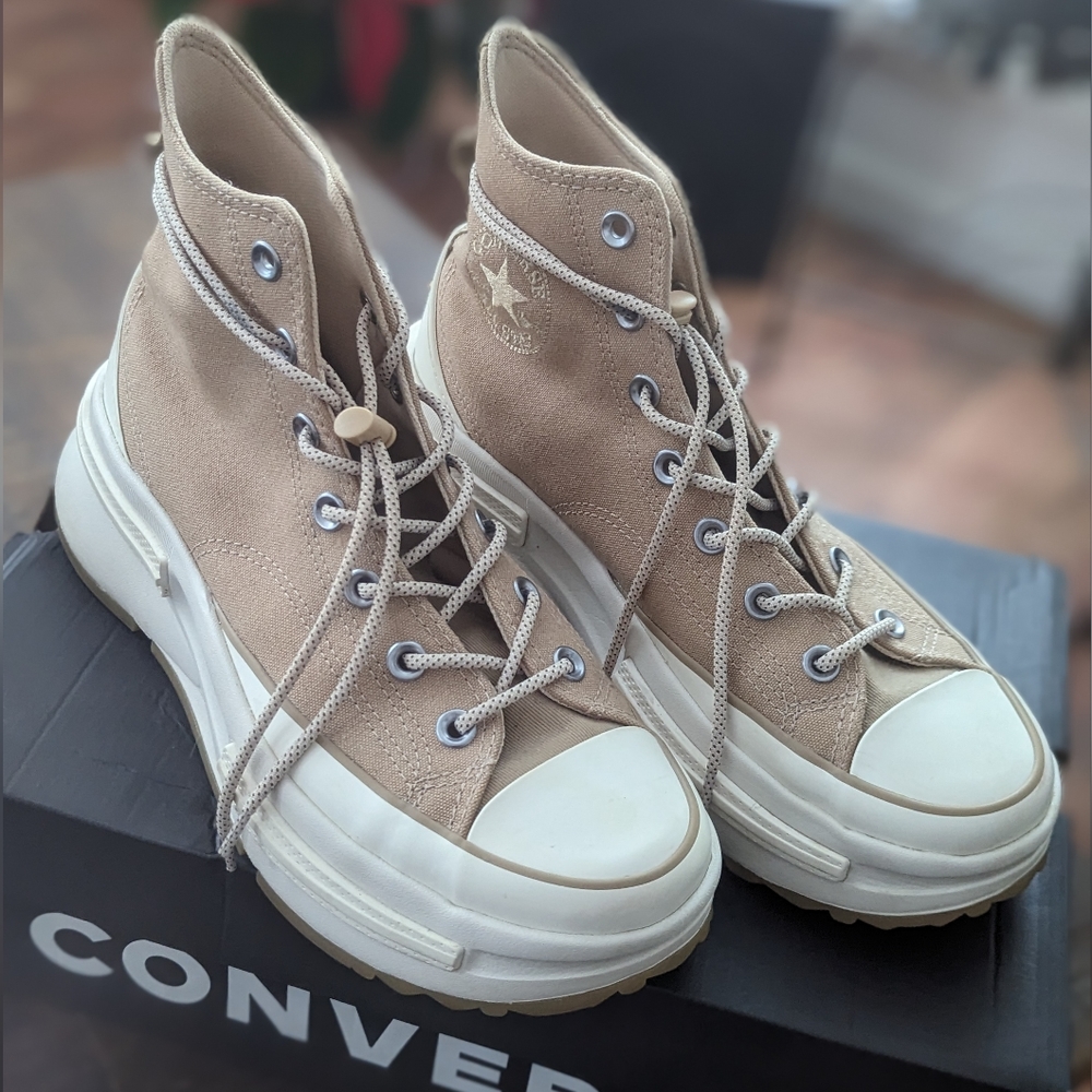 ⭐Chuck Taylors | Run Star Legacy CX platform sneakers with box⭐